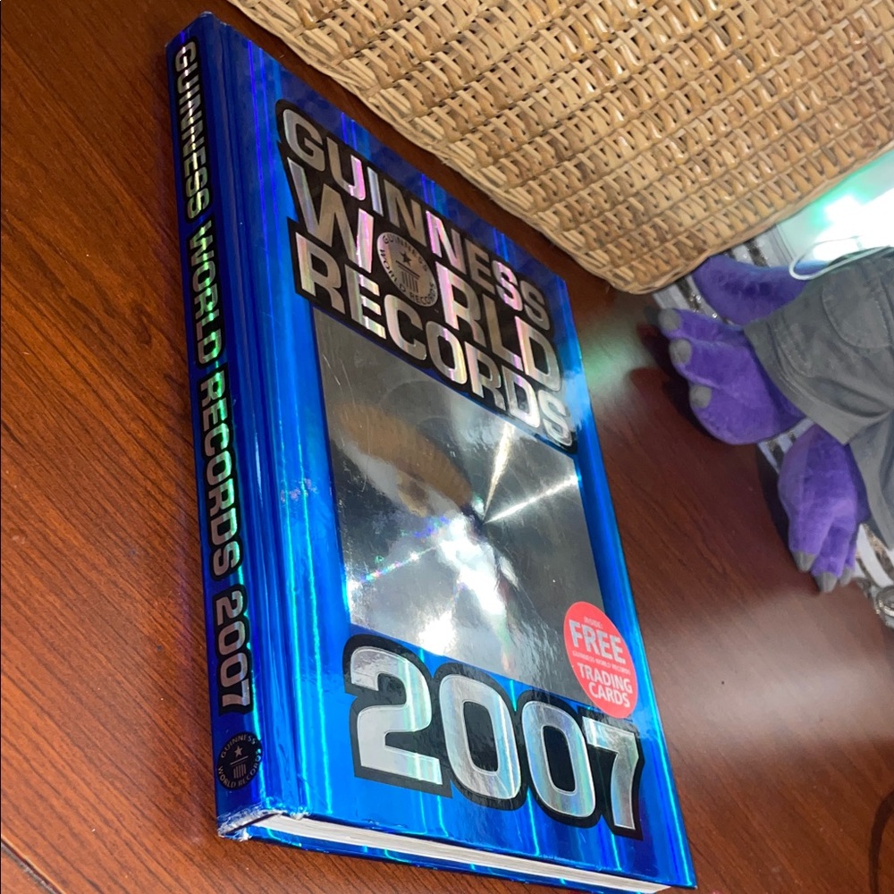 Guinness World Records 2007 Book Used - Picture 4 of 16